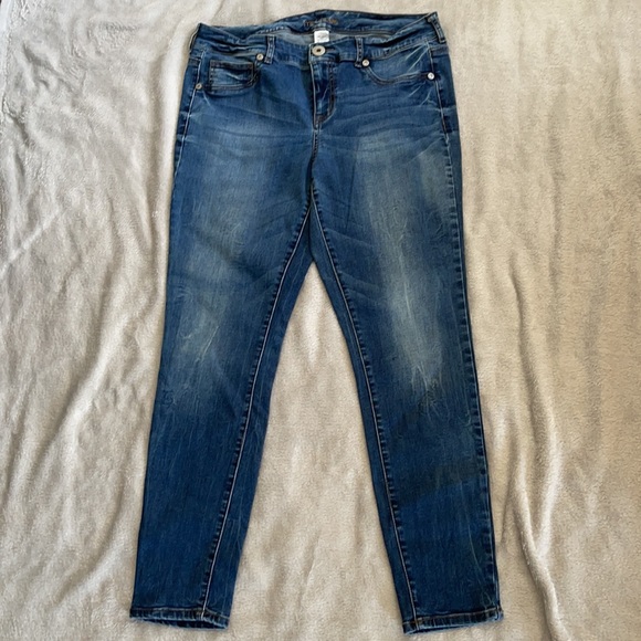 Maurices skinny jeans - Picture 2 of 4